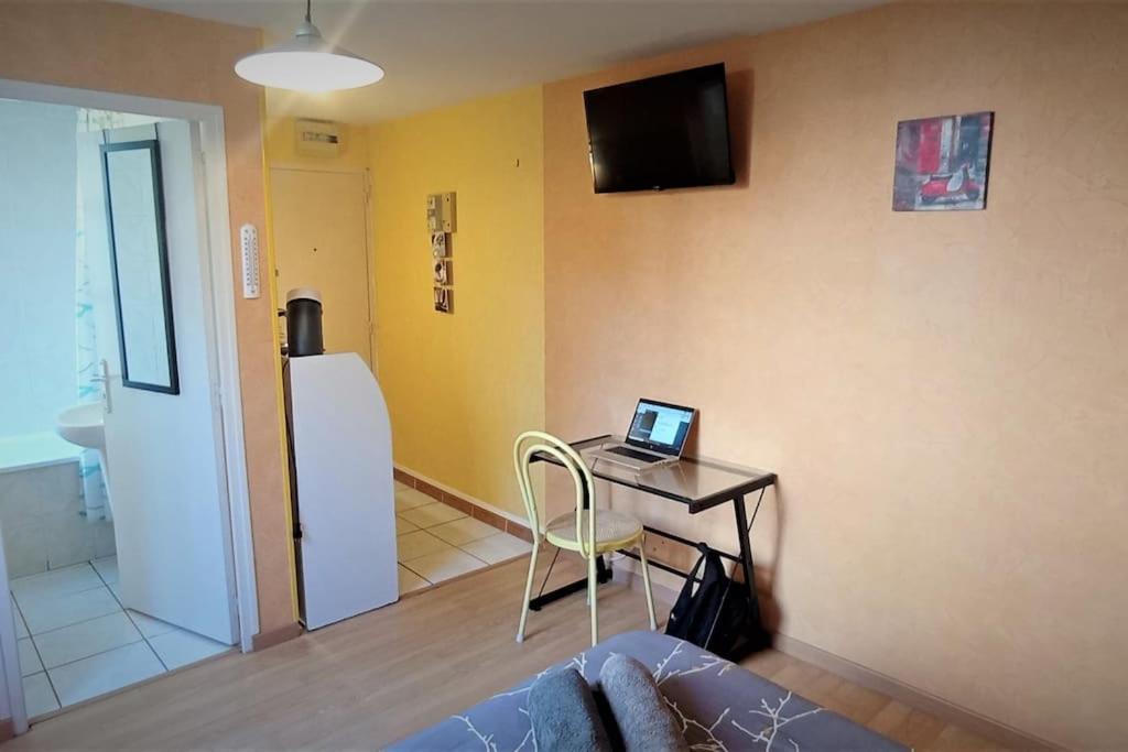 Studio 5 Avec Wifi Limoges Exterior photo